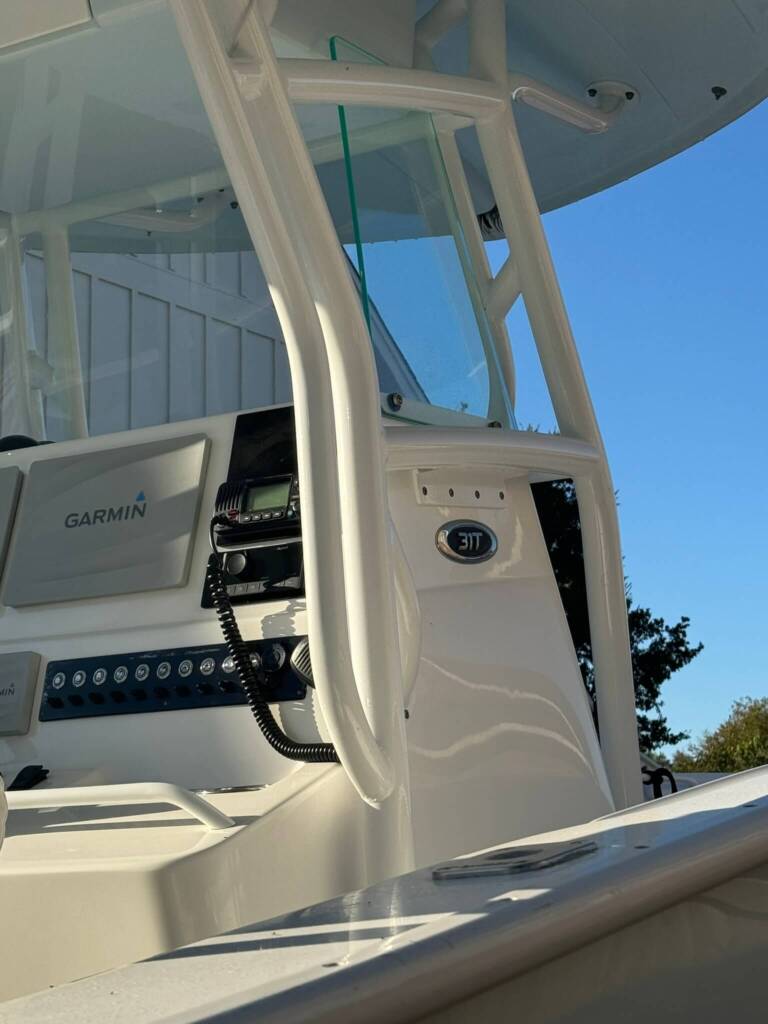 Clean boat cockpit